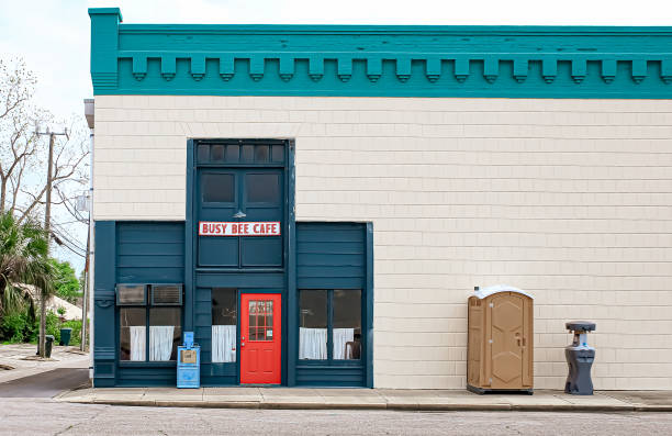 Porta potty delivery and setup in Southgate, FL